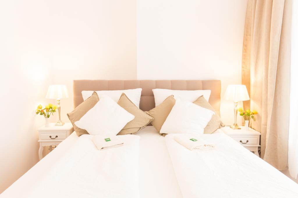 Fritz By Rockchair L Superhost Status L 3 Bedrooms Boxspringbeds 2 Bathrooms 2 Kitchen - Cozy Family & Business Flair Welcomes You! Appartement
