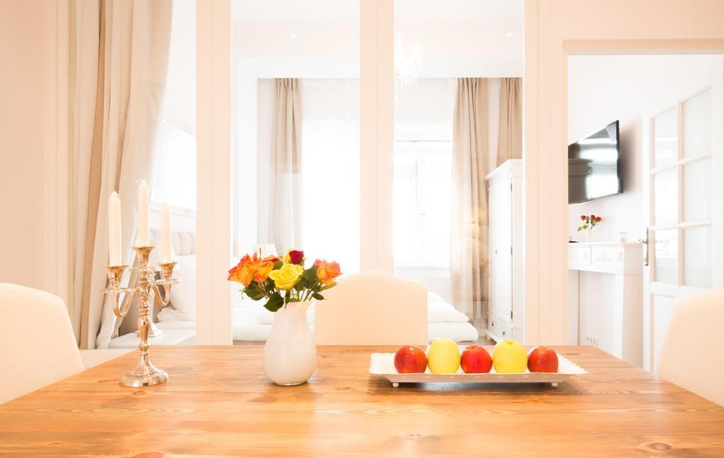 Appartement Fritz By Rockchair L Superhost Status L 3 Bedrooms Boxspringbeds 2 Bathrooms 2 Kitchen - Cozy Family & Business Flair Welcomes You! Berlijn
