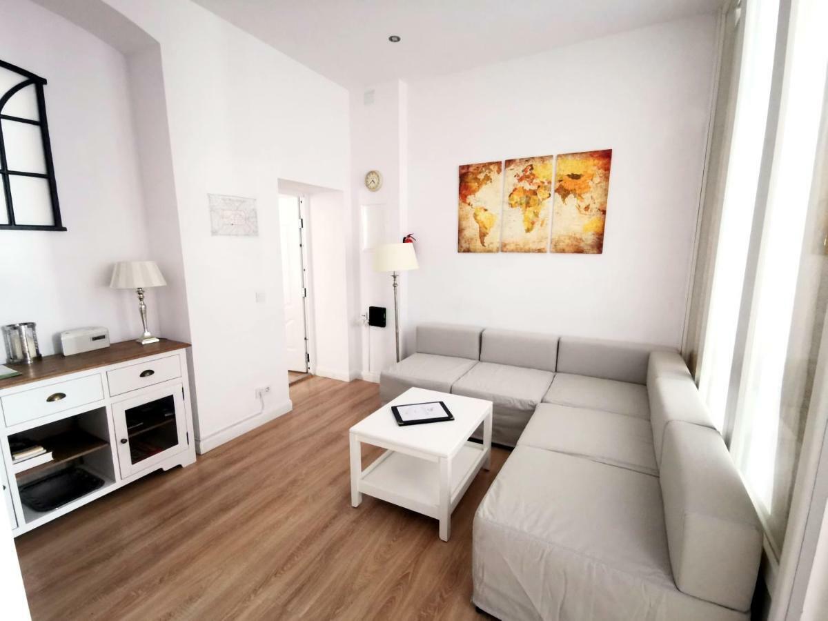 Fritz By Rockchair L Superhost Status L 3 Bedrooms Boxspringbeds 2 Bathrooms 2 Kitchen - Cozy Family & Business Flair Welcomes You! Berlijn
